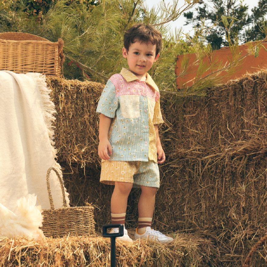 lookbookpetite peter top cheerful daisy เสื้อเชิ้ตแขนสั้น เด็กผู้ชาย และเด็กผู้หญิง ลายดอกไม้เดซี่