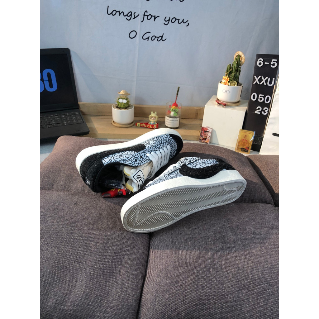 รองเท้าClassic Blazer DQ1470-141 อัพเกรดใหม่และทันสมัย