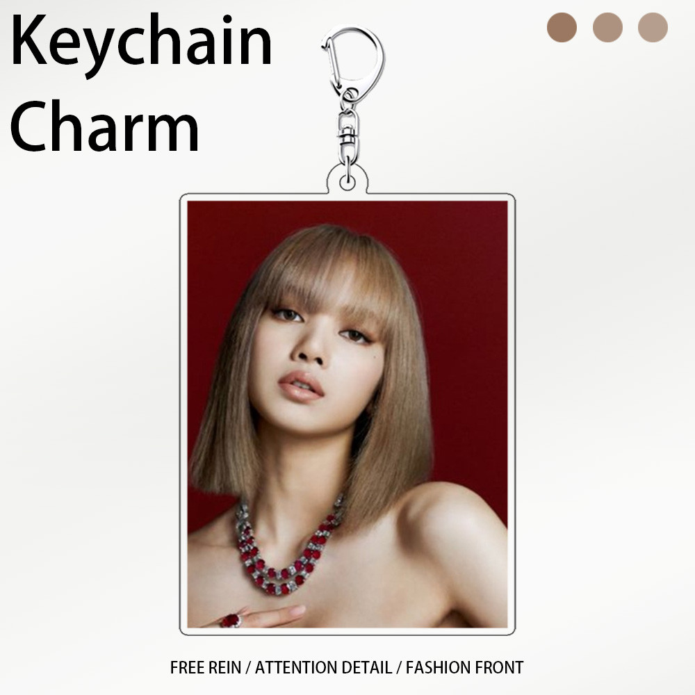 Keychain Lisa (ลิซ่า) อะคริลิก ธีมถ่ายรูปคาเฟ่ ห้อยกุญแจรถ/มอไซค์ได้ ลายเด่นชัด