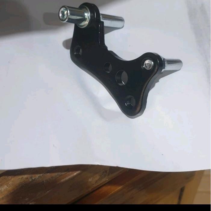 แผ่นคาลิปเปอร์ดิสก์หัวหมูหน้าหายาก Fxr 150 Fxr150 รถจักรยานยนต์