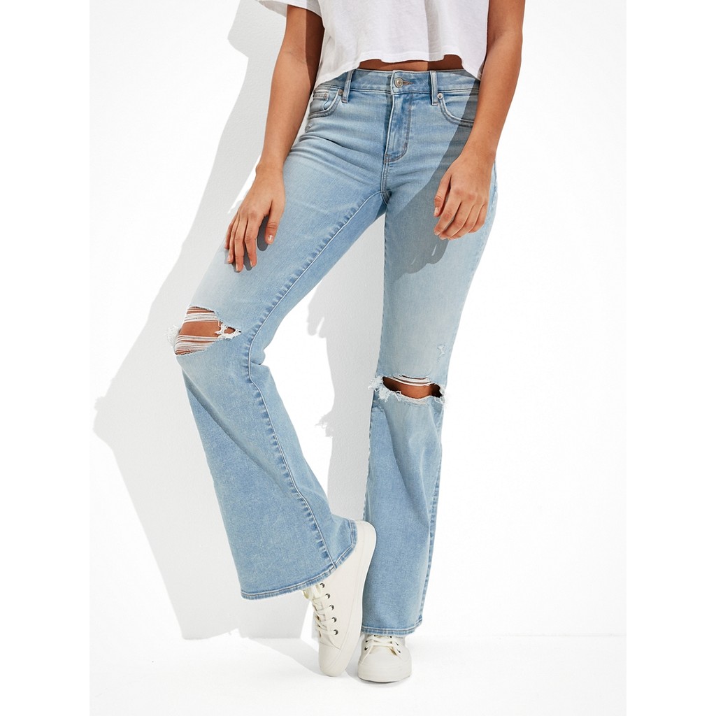 American Eagle กางเกงยีนส์ผู้หญิง LOW RISE FLARE JEANS สี CLOUDY BLUE - 043-3902-515