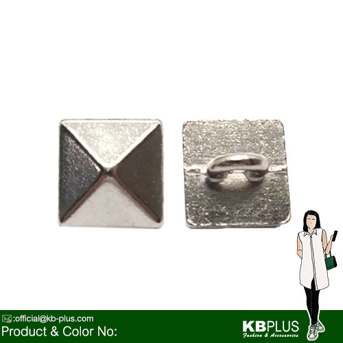 กระดุม SKU:102049-4 Size:0.85x1.0x1.4(6 ชิ้น)