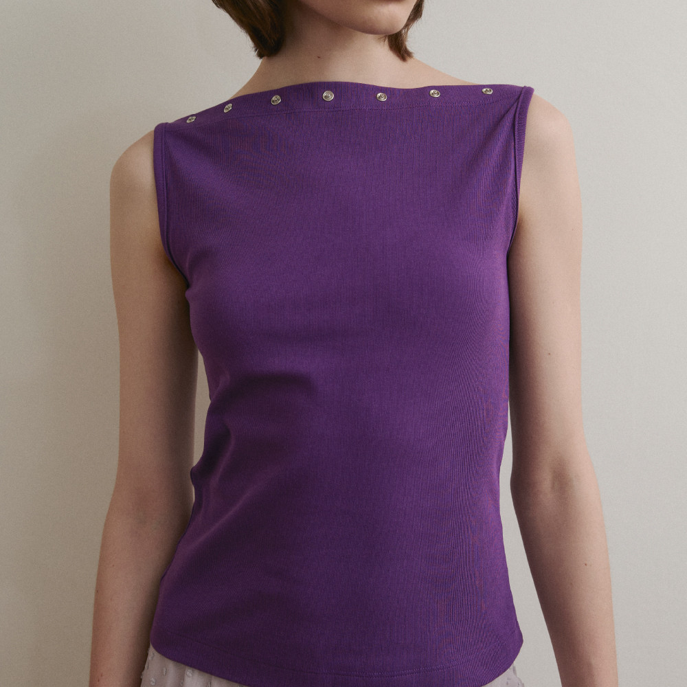 Girlfriend Comfort - Jules Studded Tank (พร้อมส่ง) - เสื้อกล้ามคอปาดตกแต่งหมุดกระดุมเงิน (มีให้เลือก