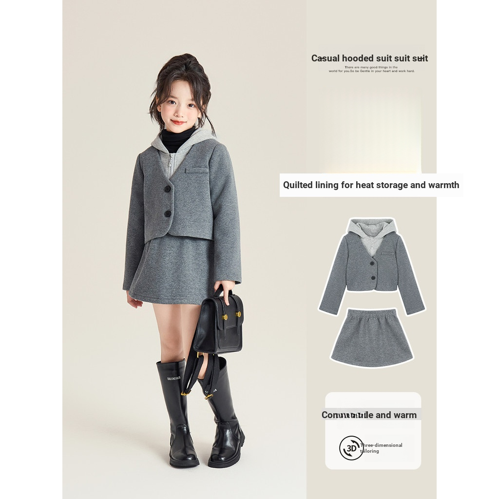 Amybaby Girls Suit Winter 2025 ดีไซน์สไตล์ใหม่ให้ความรู้สึกสีทึบ All-Match ปลอมสองชิ้น Hooded Quilted Jacket