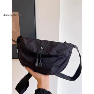 ญี่ปุ่น Ultra-Light Messenger Bag Oxford ผ้า Unisex All-Match กระเป๋าสะพายน้ําหนักเบาปฏิบัติอานกระเป๋าหน้าอก