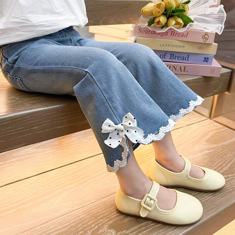 กางเกงยีนส์ทรงบานสำหรับเด็กสาว แบบใหม่จากเกาหลี พร้อมโบว์ เหมาะสำหรับทุกกิจกรรมในฤดูใบไม้ร่วง