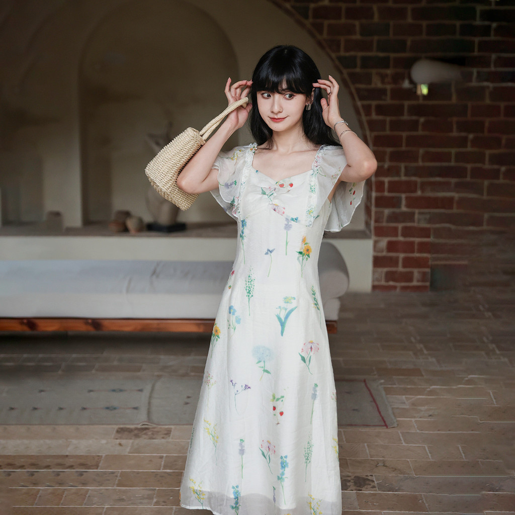 ชุดเดรสสไตล์ตะวันตก แขนใบบัว กระโปรงลายดอกไม้ TOWN33 Z4S016