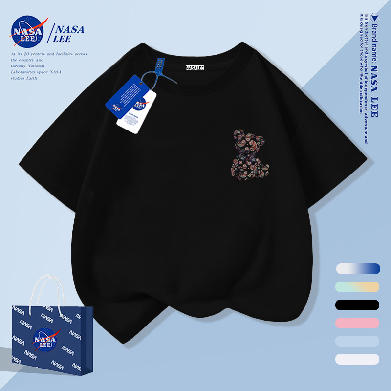 [กรุงเทพฯ จัดส่งภายในวันเดียว] เสื้อยืดแขนสั้นเด็กสีดําผ้าฝ้ายลายดอกไม้สีสันสดใสหมีป้ายหน้าอกพิมพ์แขนสั้นเด็ก