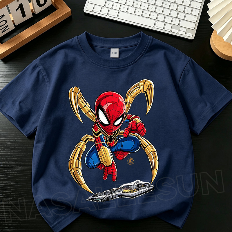 [กรุงเทพฯ จัดส่ง] นาซ่า เสื้อยืดแขนสั้นสีดําสําหรับเด็กกลเดอร์แมนกลางบิ๊กบอยเด็กชายหล่อด้านบน