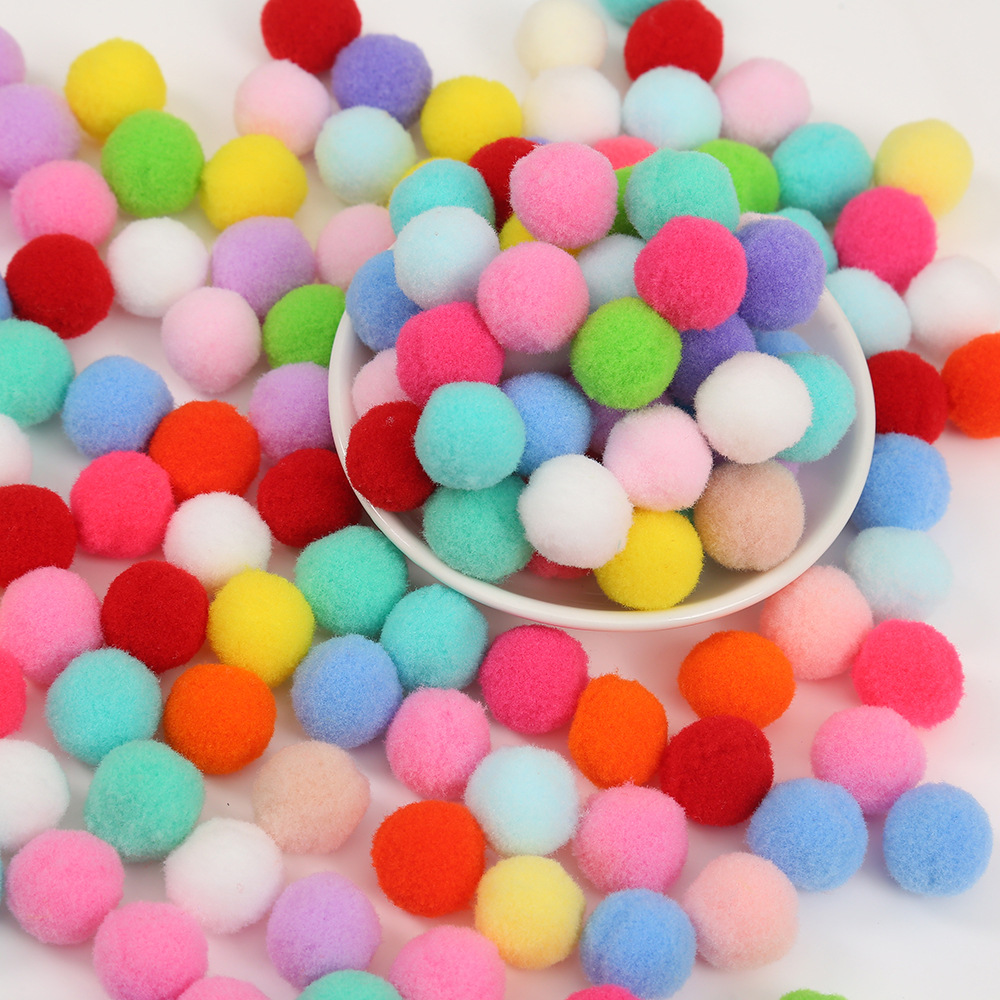 100 ชิ้น 20 มิลลิเมตร Pompom Fur Balls สีลูกกวาด DIY ตุ๊กตาตกแต่งคริสต์มาส Soft Craft อุปกรณ์เสริม