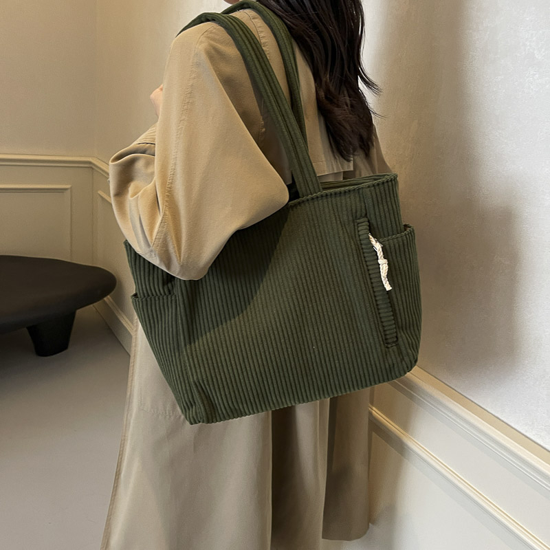 Velvet Corduroy Tote Bag กระเป๋าสะพายความจุขนาดใหญ่ของผู้หญิงกระเป๋าเดินทางอเนกประสงค์สําหรับทํางานและสันทนาการ