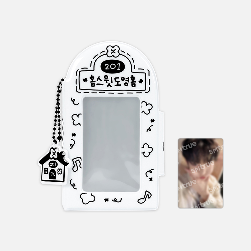 [PRE-ORDER] 2025 DOYOUNG CONCERT [Doors] MD - PHOTO CARD HOLDER BOOK SET