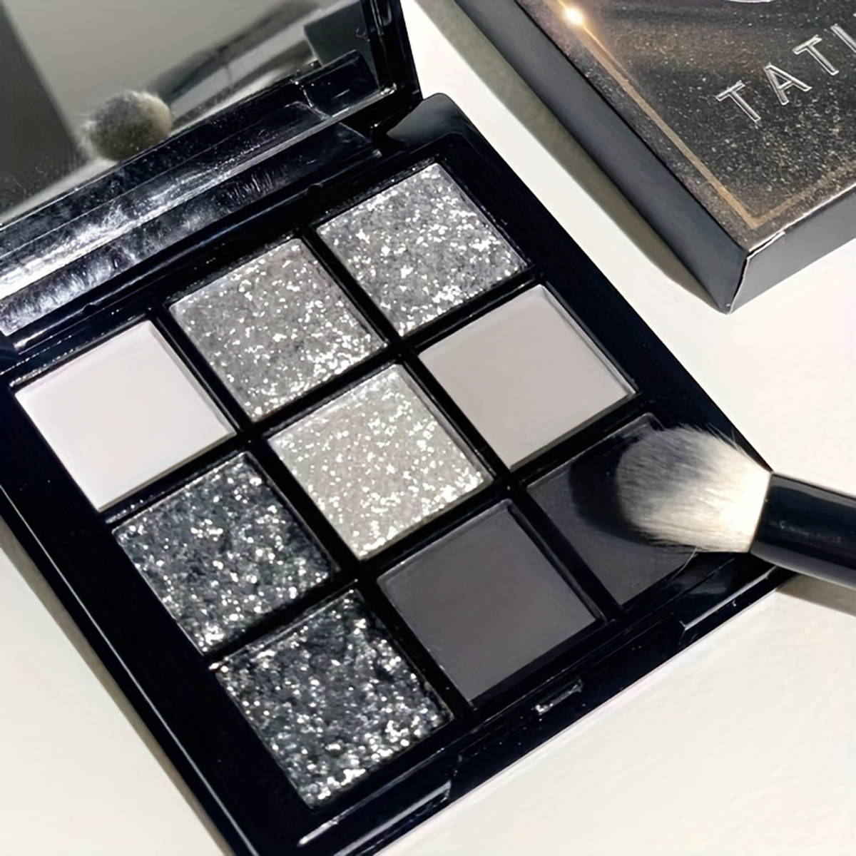 9 สี Palette Eyeshadow - Earthy Grey Golden Brown Matte Shimmer Glitter Makeup
