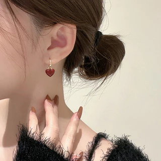 1คู่สีแดงวินเทจหัวใจหูคลิปอินเทรนด์เก๋ต่างหูสําหรับผู้หญิงเครื่องประดับที่สง่างาม