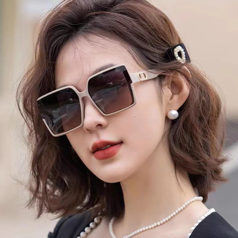 แว่นตากันแดด กรอบสี่เหลี่ยม สไตล์เกาหลี ไฮเอนด์ แฟชั่นใหม่ สําหรับสตรี