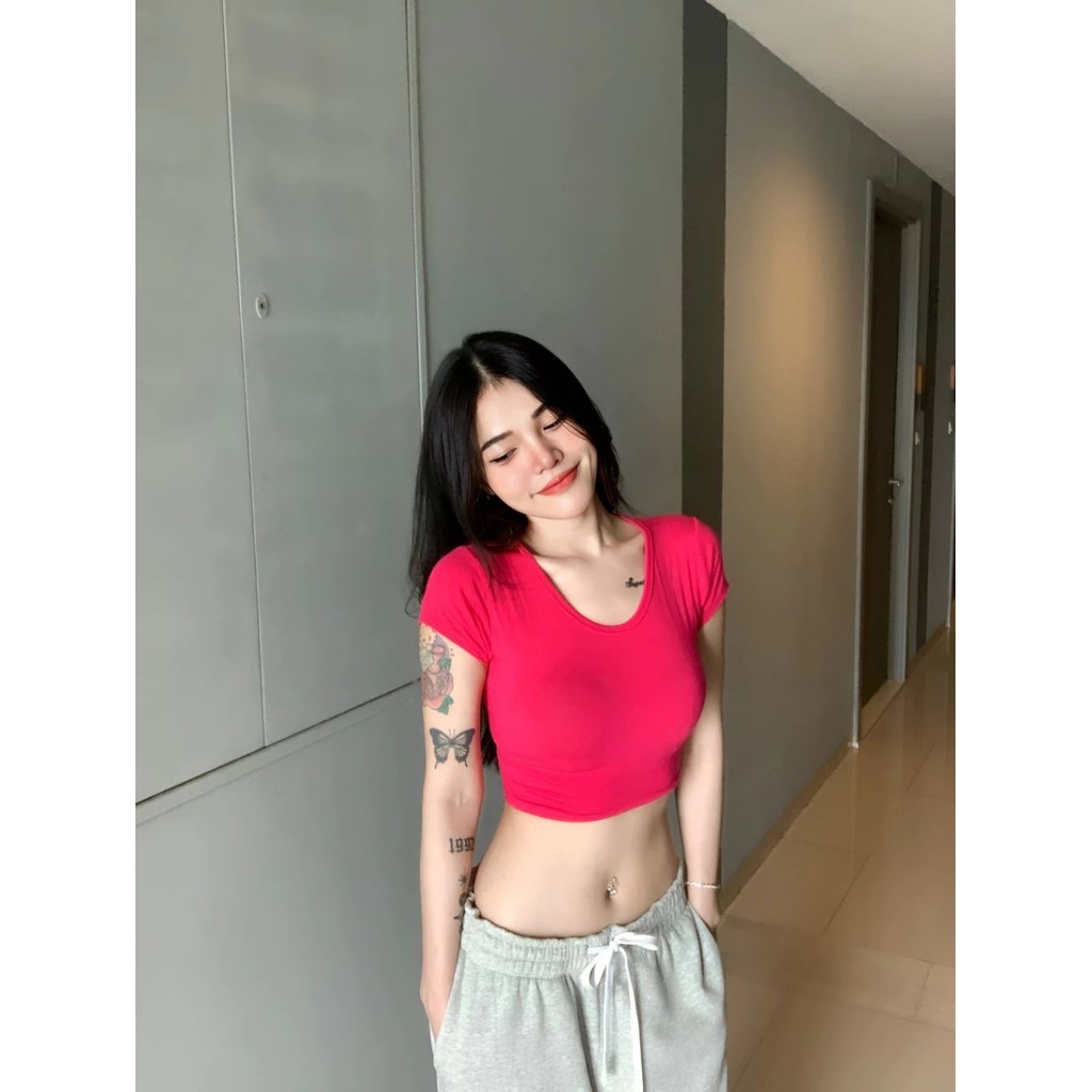 เสื้อครอป แขนสั้น คอกลม ผ้าเรย่อน ยืดเยอะมาก 💖 เสื้อครอปผู้หญิง เสื้อเอวลอยผู้หญิง ใส่สบาย สาวอวบใส่ได้ รุ่นครอปเรียบ รูปที่ 2