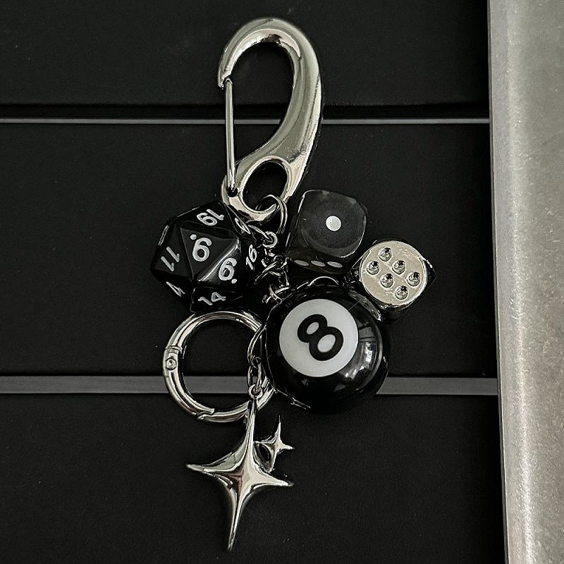 พวงกุญแจลูกเต๋าโกธิค-จี้ออบซิเดียนแฮนด์เมดสําหรับกระเป๋าและคีย์-อุปกรณ์เสริมโลหะของคู่รักขอบพร้อมการออกแบบปินเนอร์ - รูปที่ 2