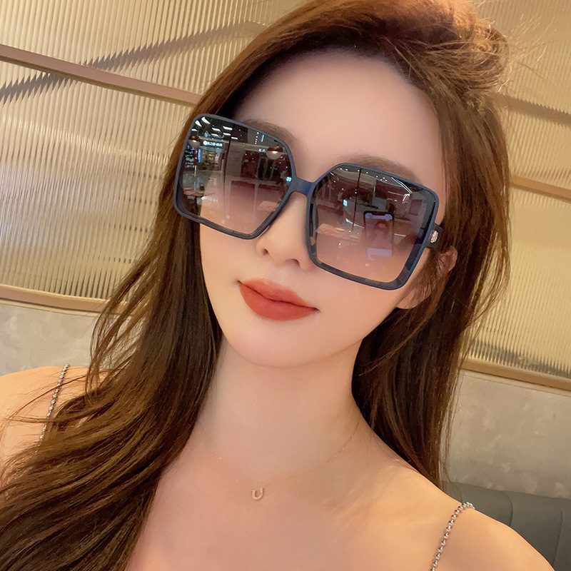 แว่นตากันแดด กรอบสี่เหลี่ยม ขนาดใหญ่ แฟชั่นสไตล์เกาหลี สําหรับผู้หญิง