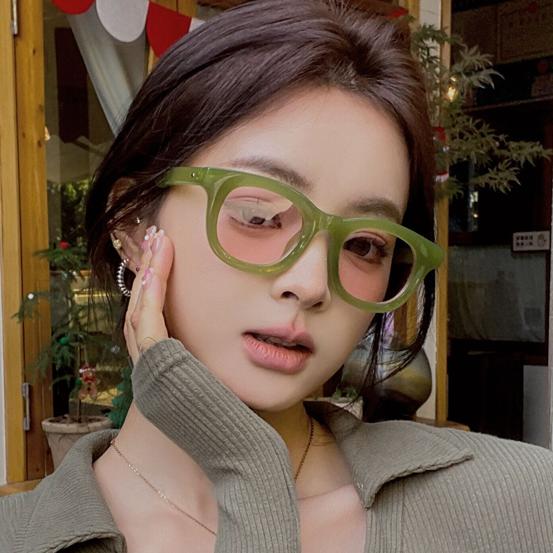 T แว่นตากันแดด อะโวคาโด ทรงเว้า สีเขียว สไตล์เกาหลี สําหรับผู้หญิง