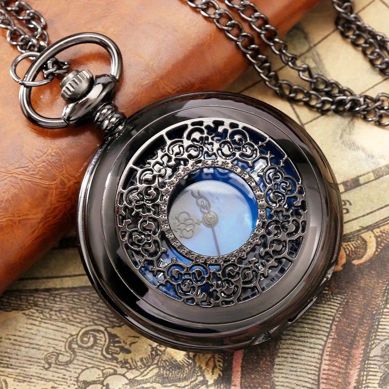 Starry Blue Dial Pendant Bronze Hollow Quartz Pocket Watch เลขโรมัน Retro Watch