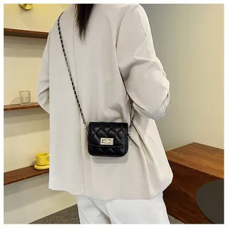 Diamond Quilted Chain Bag Women Trendy Square Crossbody Sling Bag For Woman New Year & Valentines Day