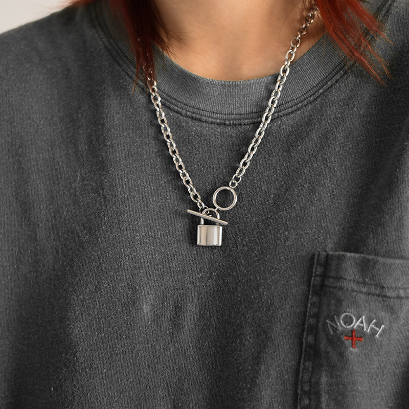 Retro ส่วนบุคคลล็อคสร้อยคอสําหรับผู้ชายผู้หญิง Punk Alloy OT หัวเข็มขัดจี้เครื่องประดับอุปกรณ์เสริม