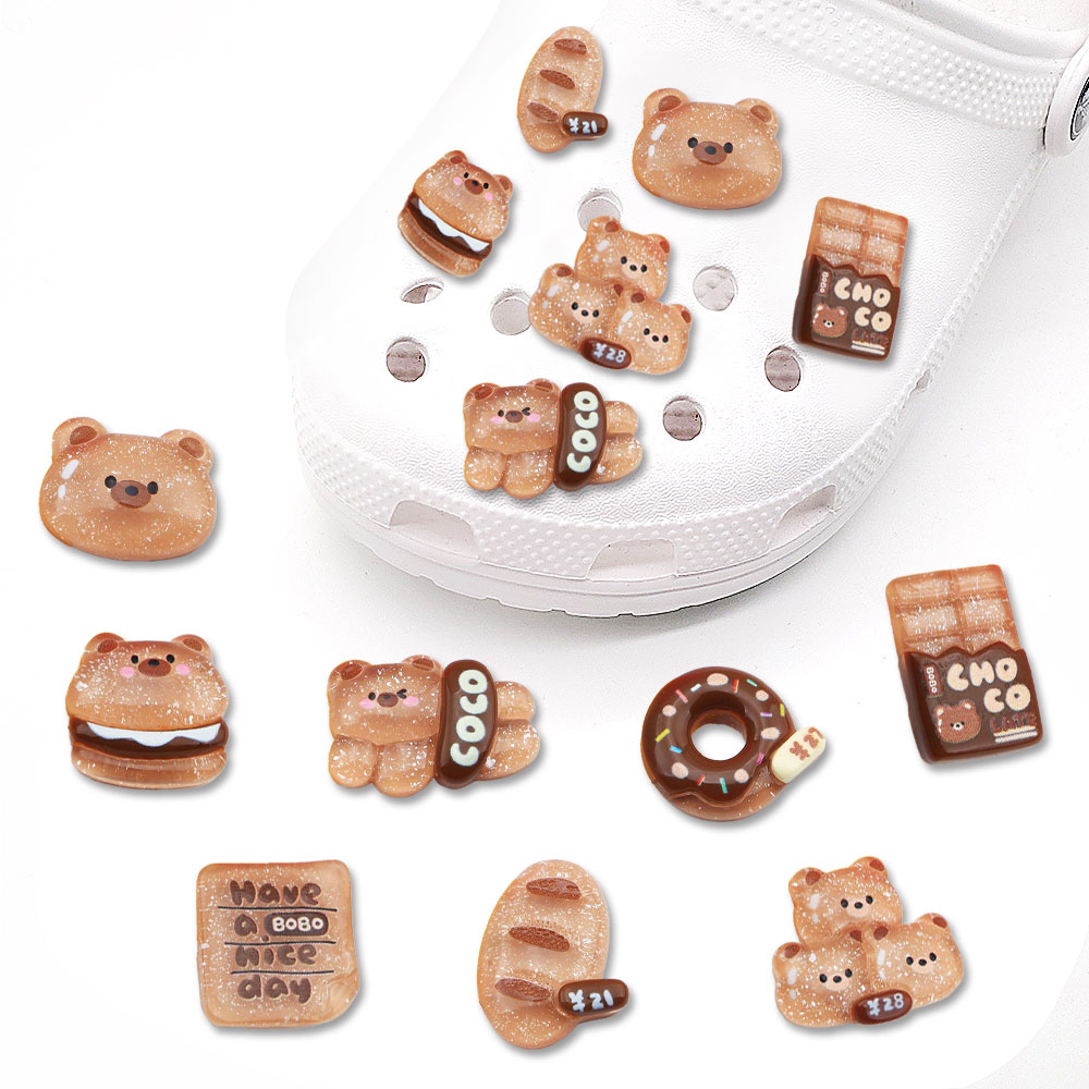 สีกาแฟหมีน่ารักออกแบบคุกกี้ซีรีส์ Jibbitz charm อุปกรณ์เสริมหัวเข็มขัด