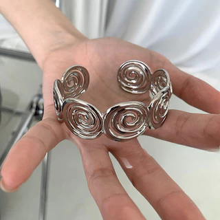 ยุโรปอเมริกันรอบเกลียวเปิดสร้อยข้อมือที่เรียบง่ายอเนกประสงค์ผู้หญิงเครื่องประดับ