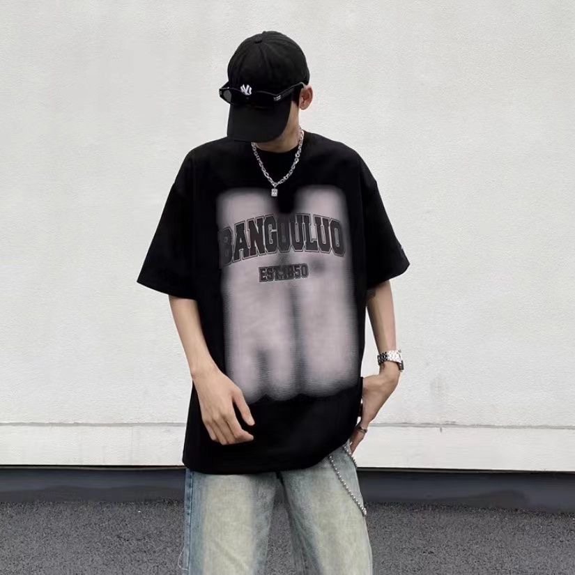 สไตล์ฮ่องกงผ้าไหมน้ําแข็งฤดูร้อนสไตล์ฮ่องกงไล่โทนสีแขนสั้นเสื้อยืดผู้ชายผู้หญิงเสื้อผ้าด้านบนเสื้อยืดหลวมครึ่งแขน