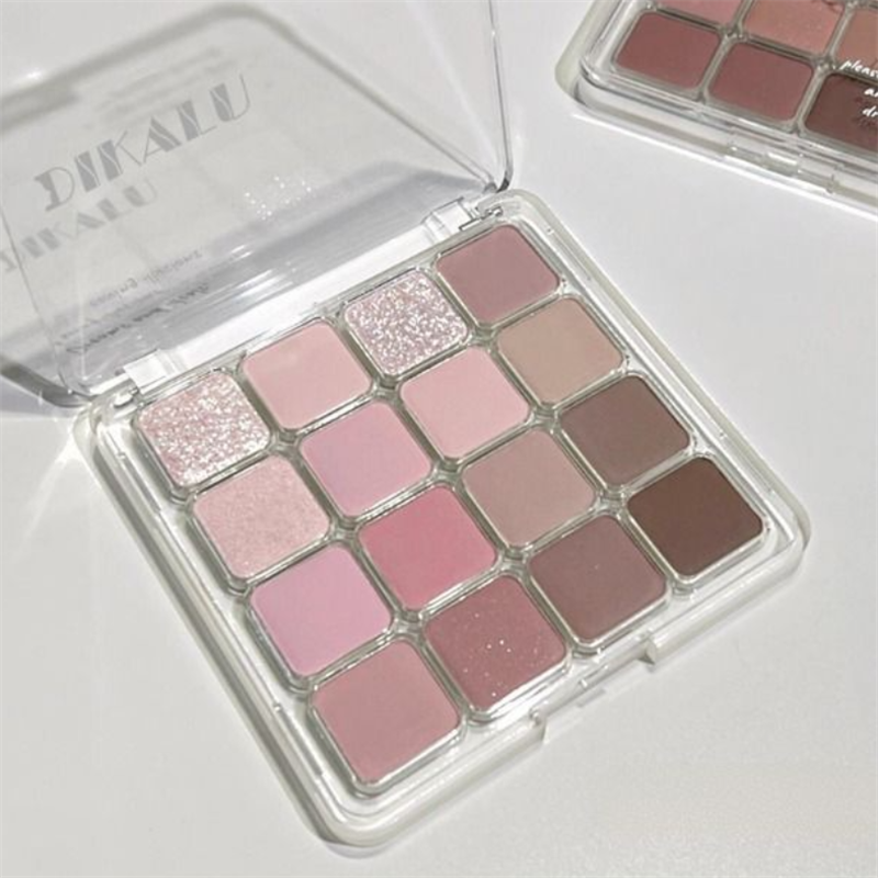 Checkered 16 Color Eyeshadow Palette Matte Pearlescent Bright Blue Eyeshadow