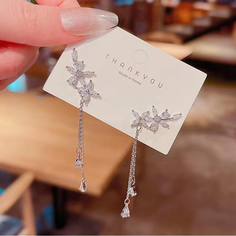 สูง-จบ แสงหรูหราประณีตเพทายดอกไม้พู่แฟชั่นที่เรียบง่ายต่างหูพู่