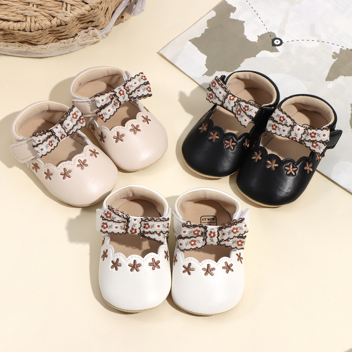 รองเท้าเด็กเจ้าหญิง - วอล์คเกอร์แรกกันลื่นพื้นนุ่มสําหรับเด็กผู้หญิง 0-18 เดือน