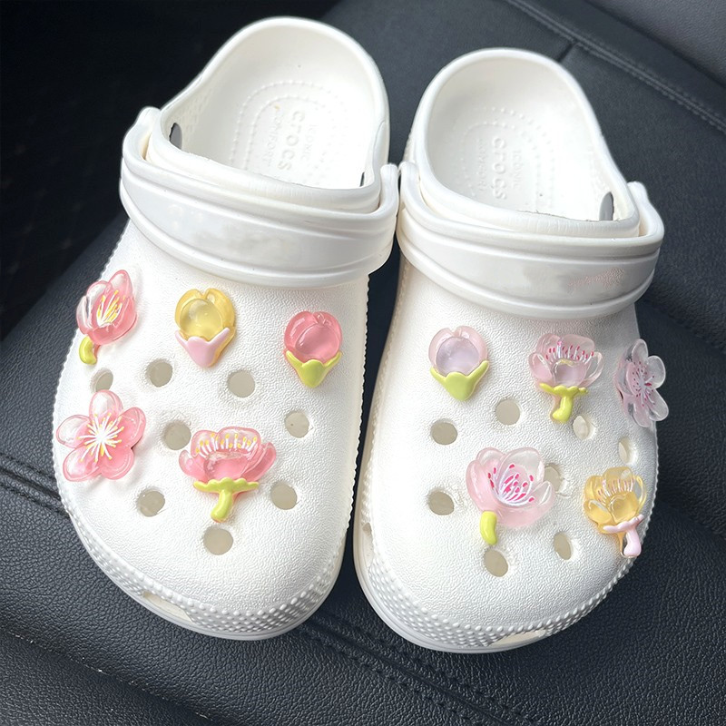 10 ชิ้น/เซ็ต Croc Charm สีชมพูโปร่งใส Peach Blossom Jibz ชุดปุ่มรองเท้า Cherry Blossom อุปกรณ์เสริม Perforated รองเท้าอุปกรณ์เสริมรองเท้าเด็กรองเท้าแตะของขวัญสร้างสรรค์