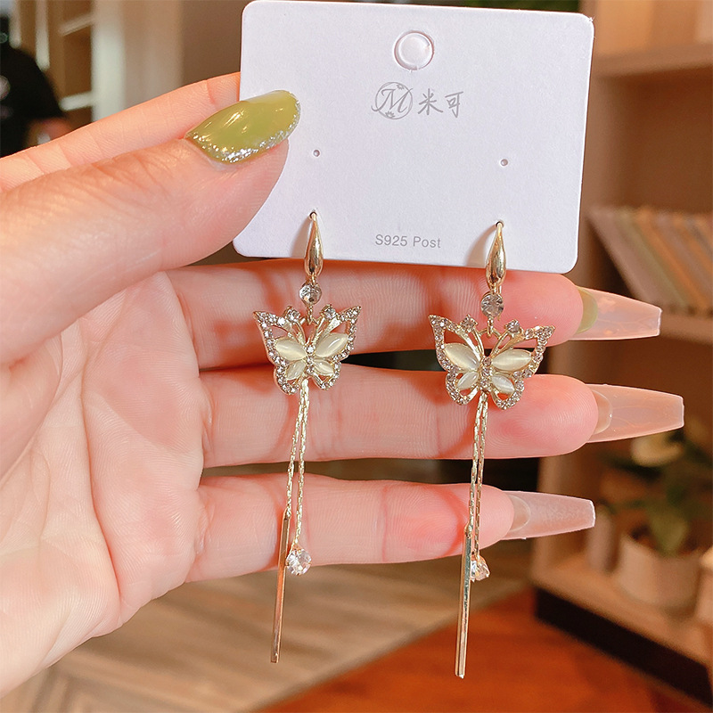 Super Fairy โอปอลผีเสื้อพู่ต่างหู Niche Design Feeling All-Match Classy Light Luxury High-End ต่างหู