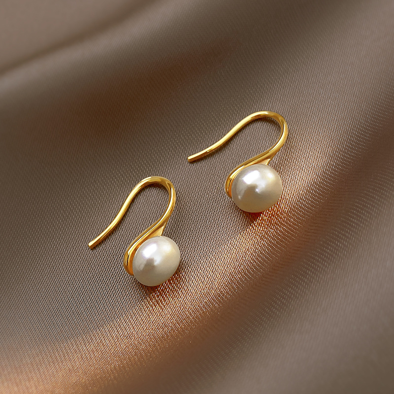 Simple ไข่มุกน้ําจืดหู Studs แฟชั่นการออกแบบ Sense สไตล์ฝรั่งเศสอารมณ์แฟชั่นรูปรองเท้าส้นสูง Pearl Internet Influencer ต่างหู