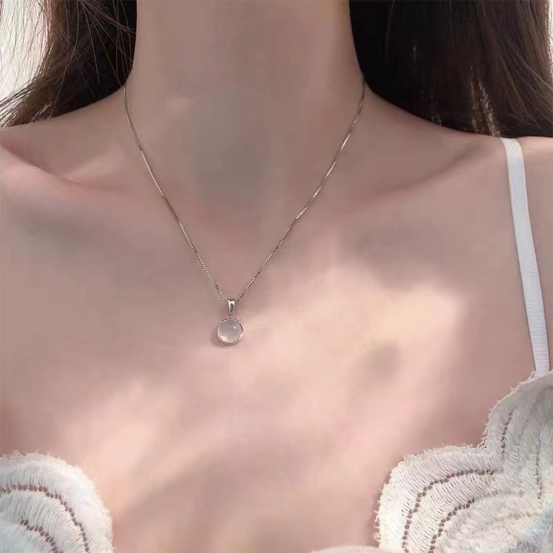 สร้อยคอ จี้ระดับไฮเอนด์หรูหราเบา ของขวัญนักเรียนสาวอเนกประสงค์