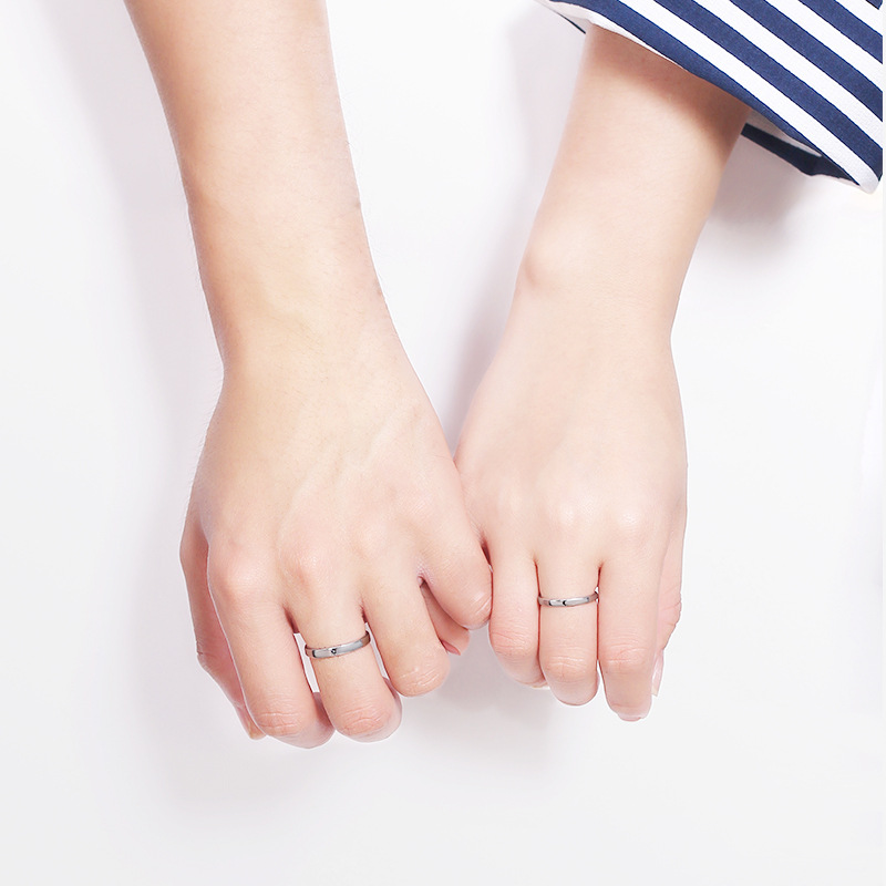 แหวนคู่เงินแท้ 925 คู่นักเรียนชายและหญิงอินเทรนด์สไตล์ญี่ปุ่นแสงหรูหราทางไกลรักอาทิตย์และดวงจันทร์แหวนออกแบบเฉพาะ