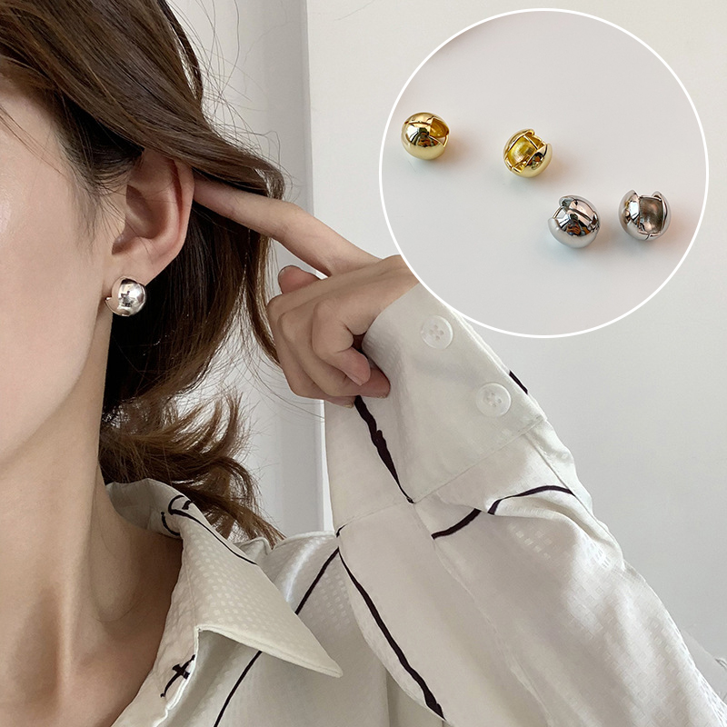 Glossy คู่ Gold Silver Ball ต่างหูหญิงเกาหลีรุ่นโลหะอินเทรนด์ต่างหู Classy ต่างหู Minimalist High-End ต่างหู