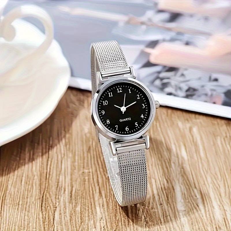 Minimalist แฟชั่นผู้หญิงควอตซ์นาฬิกาตาข่ายสายคล้องโลหะผสม Dial สําหรับสํานักงานชุดลําลอง
