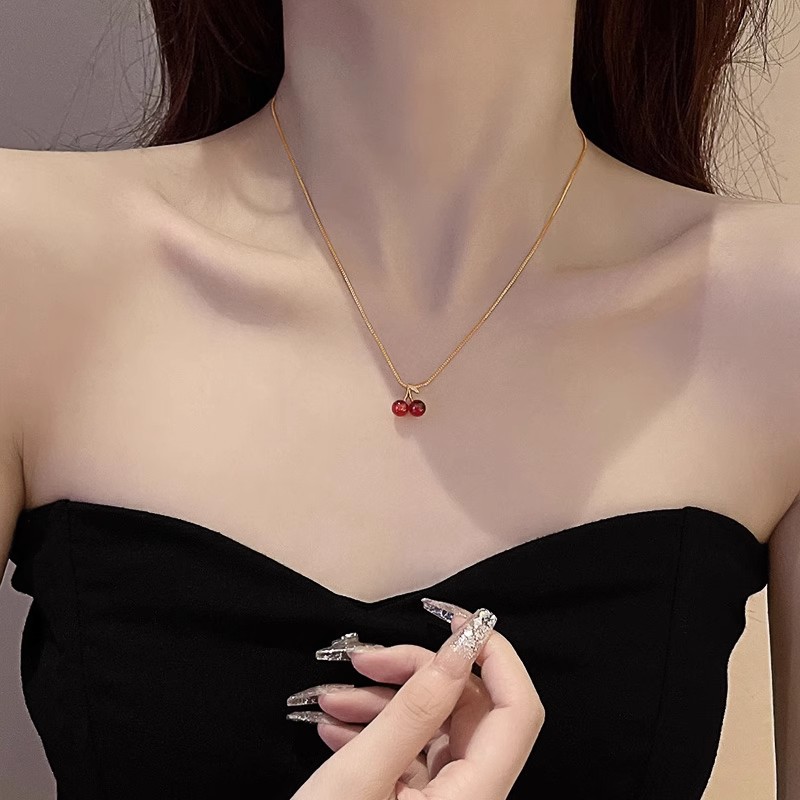 เกาหลีเรียบง่ายย้อนยุคสีแดงเชอร์รี่แสงหรูหราอารมณ์ซอกสร้อยคอกระดูกไหปลาร้าออกแบบระดับไฮเอนด์