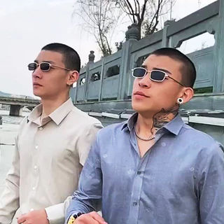 แว่นกันแดดเกาหลีย้อนยุคกรอบโลหะสี่เหลี่ยมแว่นตาแฟชั่น ไม่จํากัดเพศ
