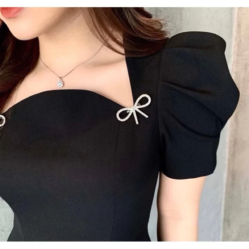 เข็มกลัดป้ายคริสตัล-Encrusted - เข็มกลัดเสื้อผ้าแฟชั่นสําหรับผู้หญิง & ผู้ชาย