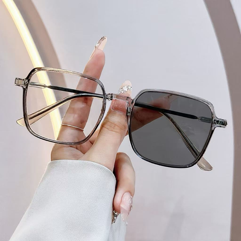 แว่นตาโฟโตโครมิกป้องกันแสงสีฟ้าป้องกันรังสียูวี400ป้องกันกรอบขนาดใหญ่เปลี่ยนสี ไม่จํากัดเพศ - รูปที่ 4