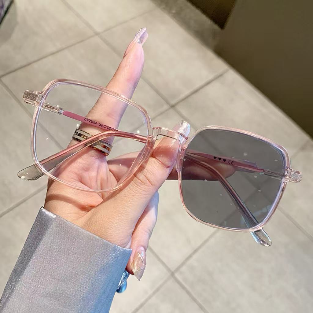 แว่นตาโฟโตโครมิกป้องกันแสงสีฟ้าป้องกันรังสียูวี400ป้องกันกรอบขนาดใหญ่เปลี่ยนสี ไม่จํากัดเพศ - รูปที่ 5