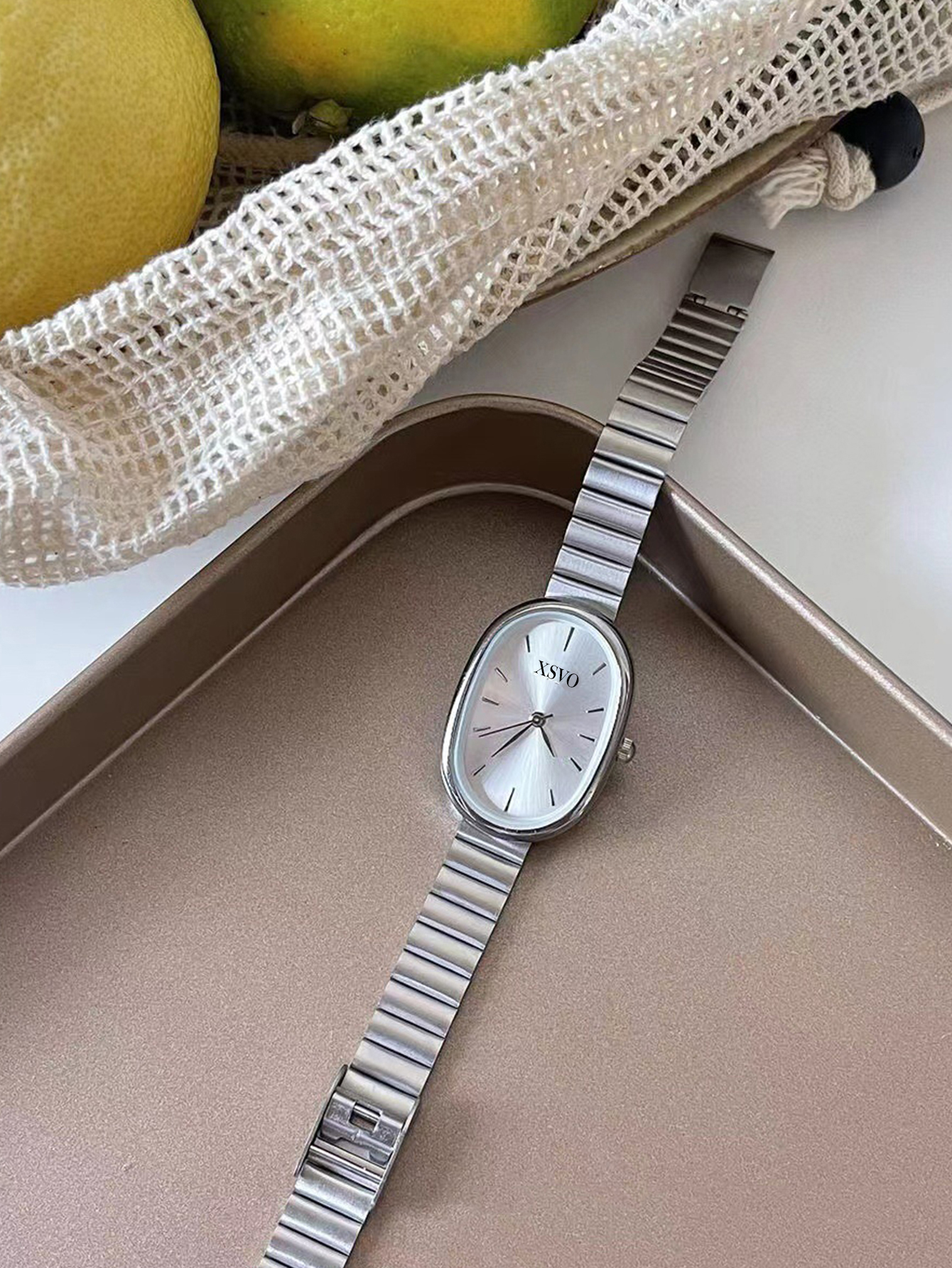 XSVO Womens Oval Dial Steel Band Minimalist Retro Quartz Watch นาฬิกาข้อมือหรูหรา