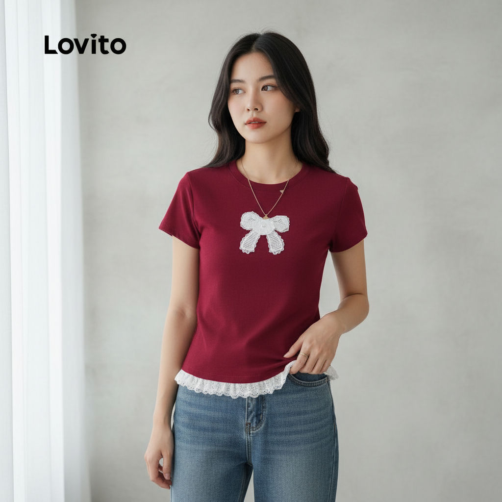 Lovito เสื้อยืดผู้หญิง ลายลูกไม้ สีแดงเข้ม ใส่สบาย สําหรับเทศกาลคริสต์มาส ปีใหม่ ฤดูใบไม้ผลิ ฤดูร้อน L164ED046