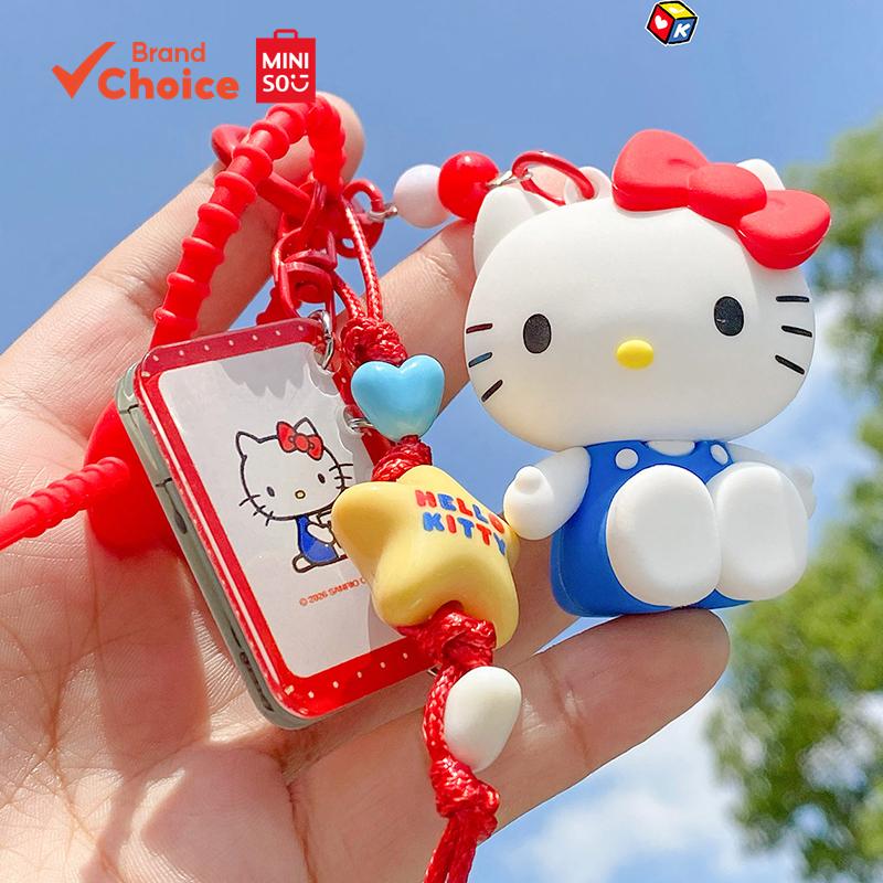 MINISO  พวงกุญแจคาแรคเตอร์ Sanrio Hello Kitty Series แบบไดอารี่ น่ารัก ตกแต่งสไตล์สะสม ขนาด 18ซม. × 6ซม. × 4ซม.