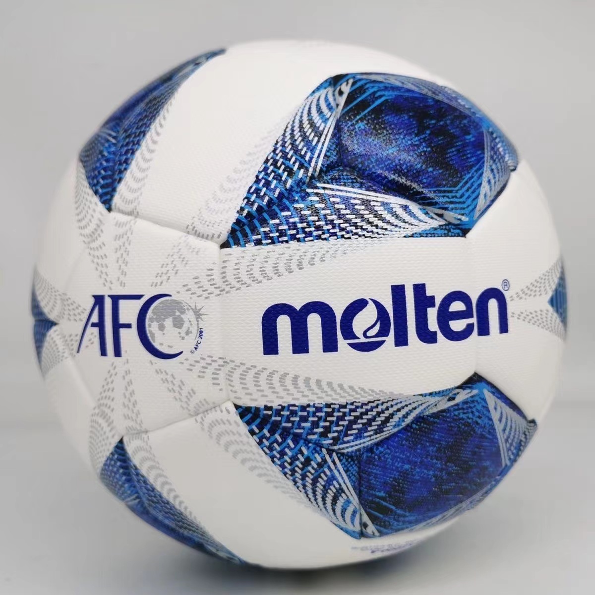 Molten F5N3400-G/TL ลูกฟุตบอล PU เย็บไฮบริด เบอร์ 5 สําหรับฝึกซ้อมและแข่งขันบนสนามหญ้าเทียม