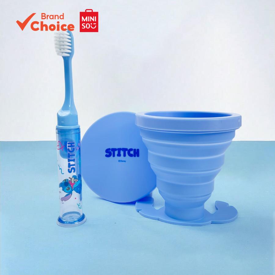 MINISO Disney Stitch Series ชุดถ้วยพับ (300mL) แบบพกพาและประหยัดพื้นที่และอาหาร-เกรด Travel Drinkware 13 ซม.  4.5 ซม. .  13.5 ซม.