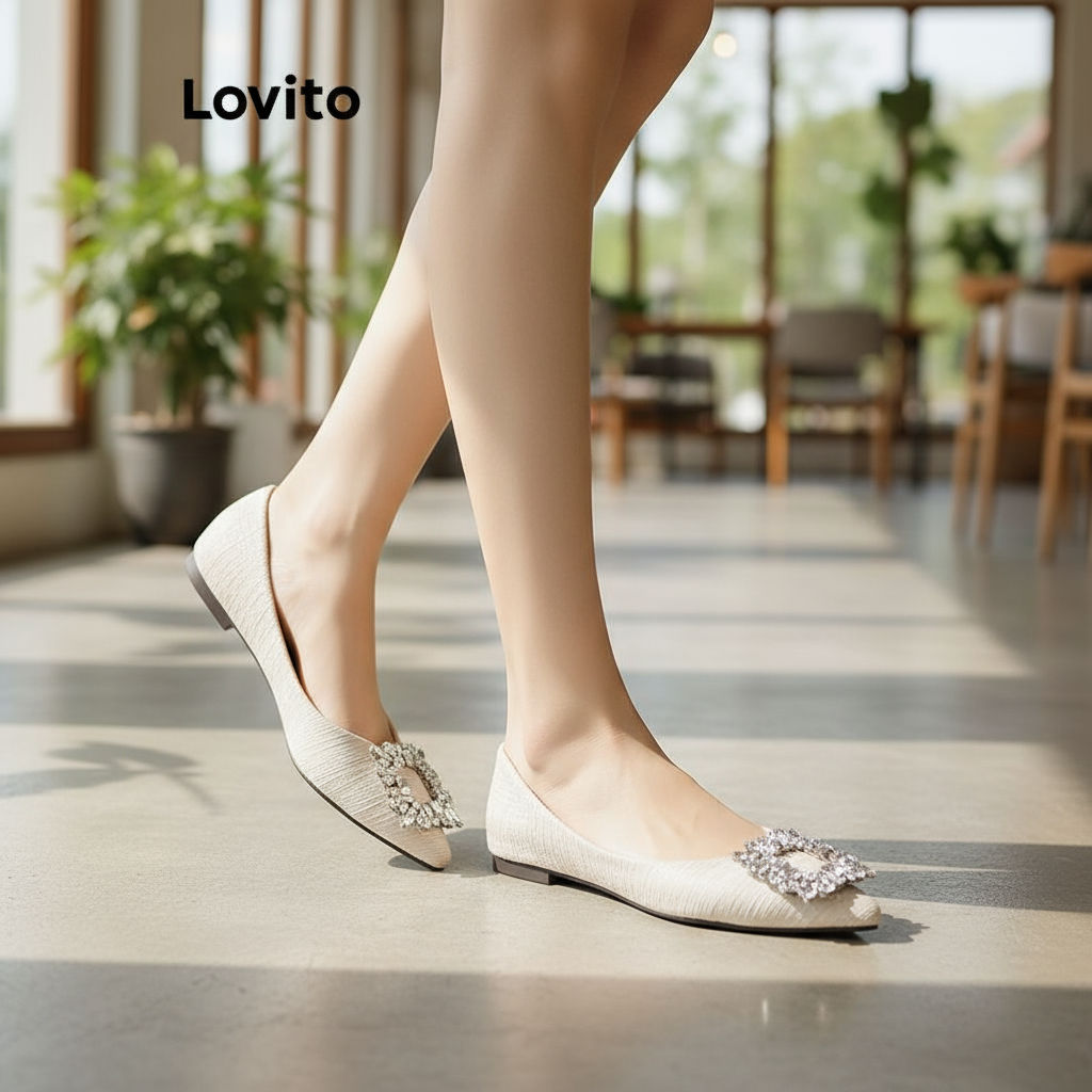 Lovito รองเท้าบัลเล่ต์ส้นเตี้ย พลอยเทียม อารมณ์ฝรั่งเศส พื้นนุ่ม ปลายแหลม ใส่สบาย สําหรับผู้หญิง LFA